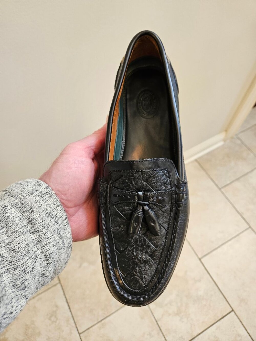 Trask Men's Woven Black Leather Tassel Loafers, Sz 9 - Picture 13 of 16